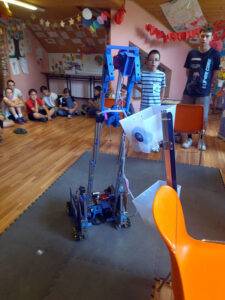 Înscrie-te la tabăra de robotică pentru tineri inovatori