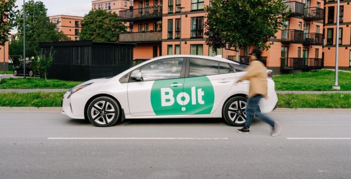 Propuneri pentru modernizarea legislației în domeniul taxiurilor și ride sharing-ului