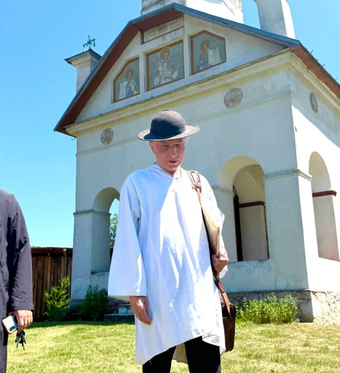 Grigore Leșe aduce tradiția la Ciuperceni în zi de sărbătoare