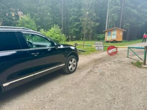Apelul Salvamont Brașov: Nu blocați drumurile forestiere pentru siguranța comunității