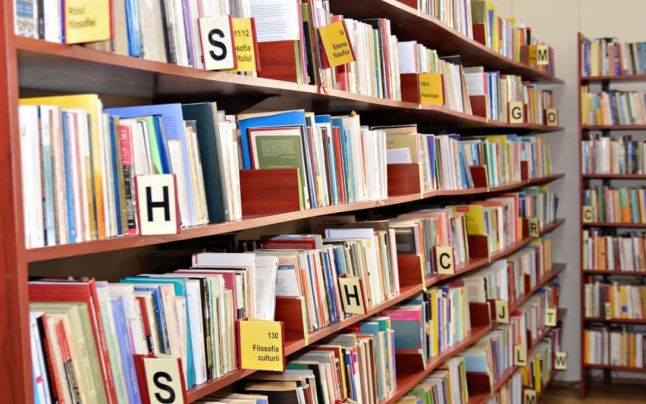 Oportunitate de angajare: bibliotecar debutant la o școală din Gorj