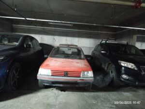 Brașovul ia măsuri împotriva mașinilor abandonate pe străzi