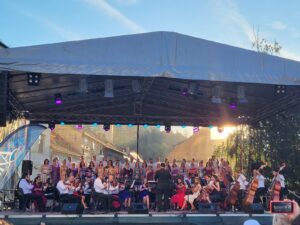 Descoperă magia concertelor în aer liber din Brașov