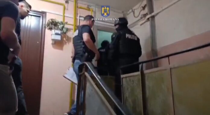 Percheziții în Gorj într-un caz de proxenetism și camătă
