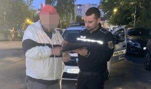 Brașovean prins aruncând moloz la ghenă în zori de zi