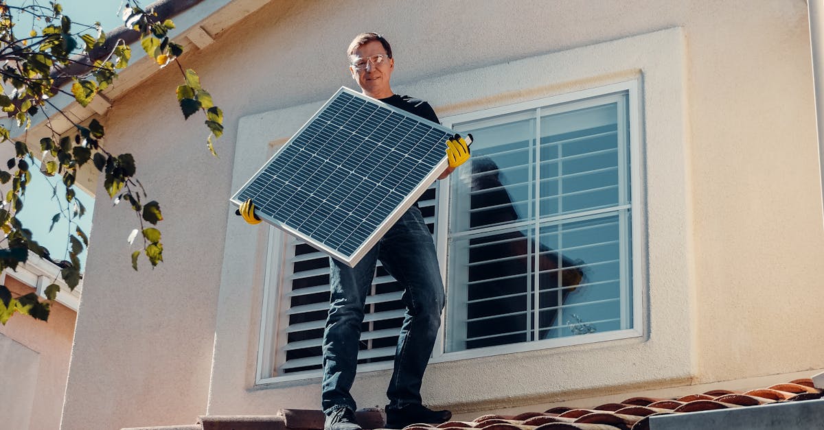 Casa Verde se extinde la blocuri: economiile asociațiilor de proprietari prin instalarea de fotovoltaice