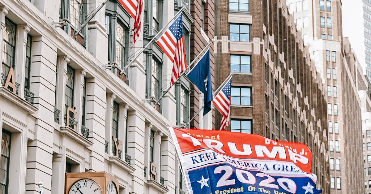 Proteste împotriva lui Trump în SUA: Mii de oameni au ieșit pe străzi