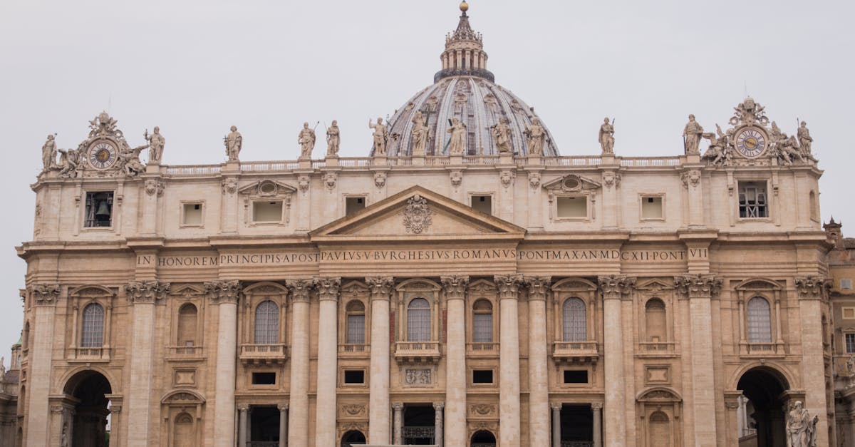 Cine conduce Vaticanul după moartea Papei Francisc și care sunt puterile înlocuitorului temporar al Suveranului Pontif