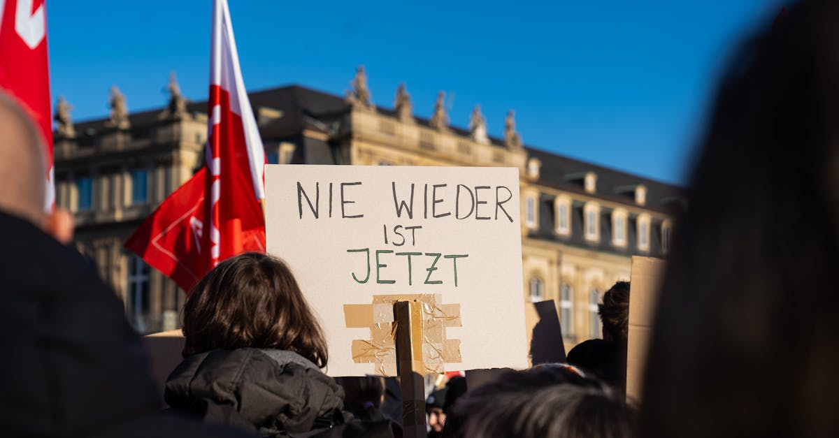 Manifestație pro-UE la Brașov și mesajul lui Tudor Chirilă