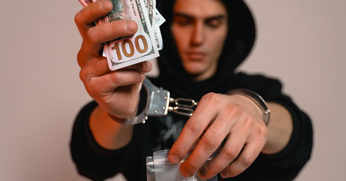 Un român a ucis un italian în urma unei datorii de droguri