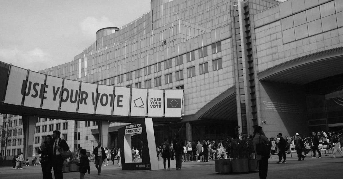 Albanezii votează duminică în alegerile legislative, un test crucial pentru aderarea la UE