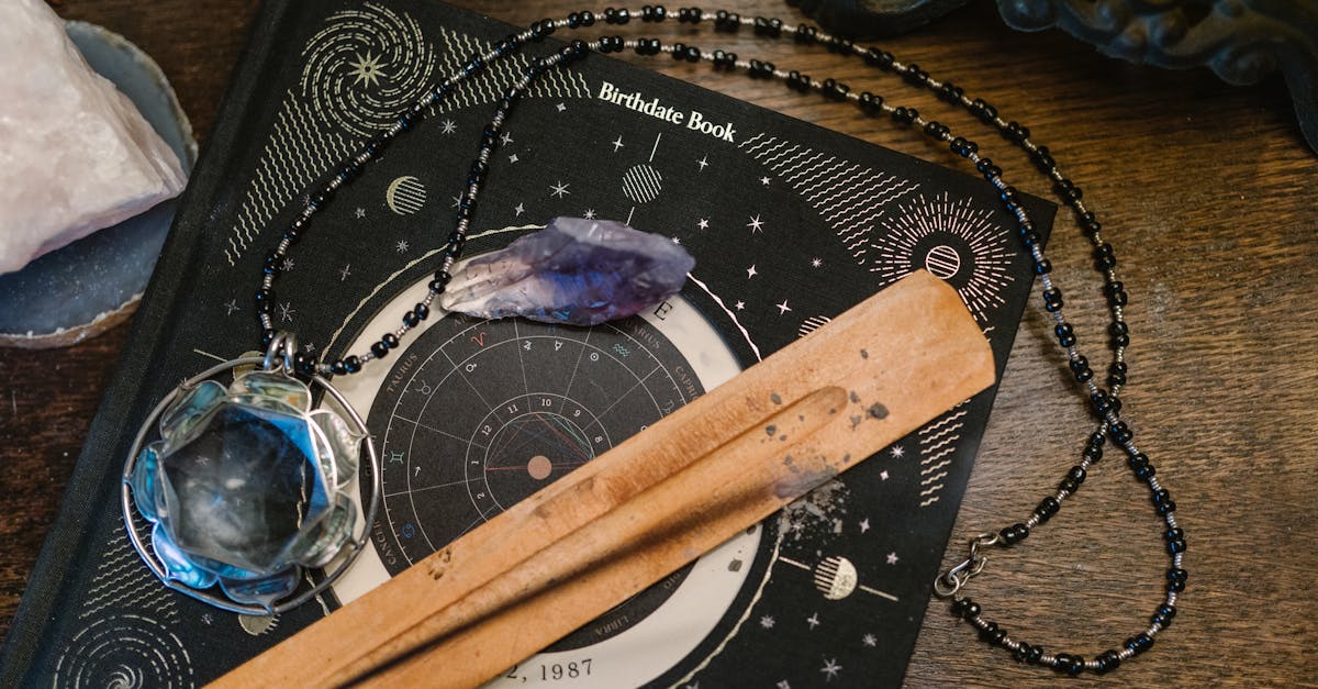 Horoscop 12 mai 2025: oportunități aduse de energia Lunii Pline