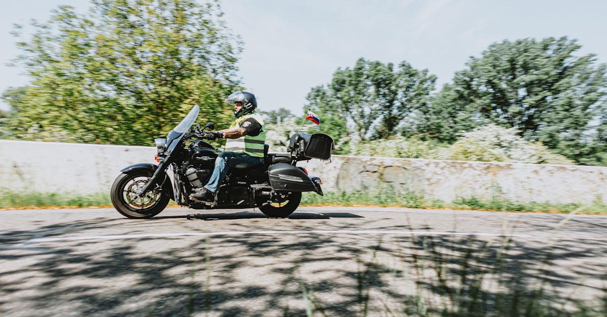 Motociclist cu permis de doar două săptămâni, prins cu 128 km/h pe drumul spre Poiana Brașov, în condițiile unei limite de 50 km/h