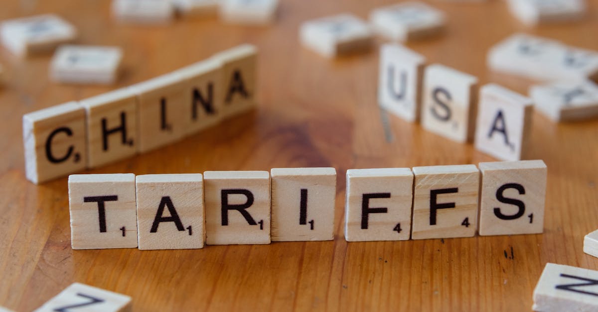 SUA și China anunță încheierea războiului comercial, iar americanii resimt lipsuri și creșteri de prețuri