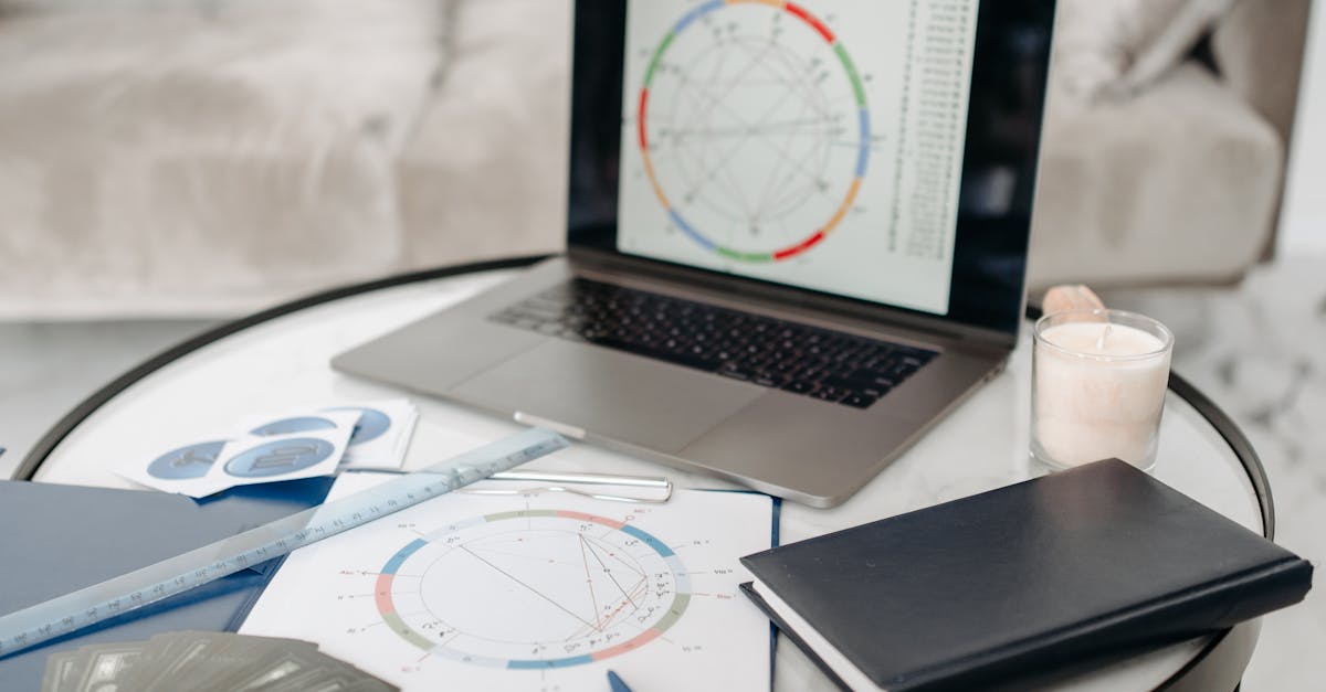 Horoscop pentru 13 mai 2025, cu Neti Sandu: Oportunități financiare pentru o zodie