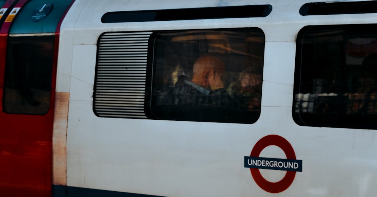 Pana de curent paralizează metroul din Londra: reacția autorităților