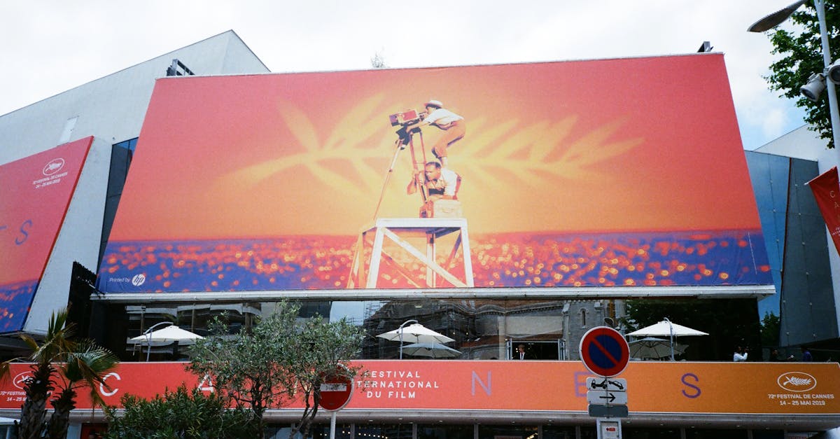 Festivalul de Film de la Cannes 2025: Leonardo DiCaprio îi înmânează Palme d