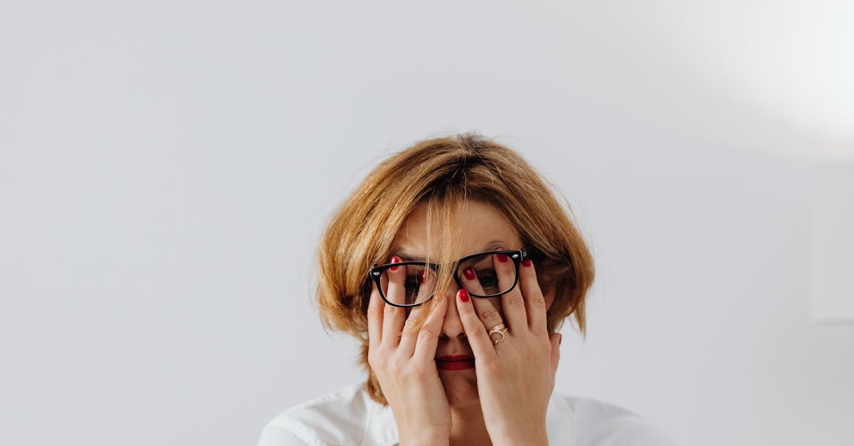 Angajații români se confruntă cu dificultăți emoționale