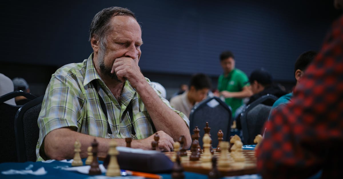 Magnus Carlsen joacă șah împotriva a 140.000 de oameni: un meci fără precedent