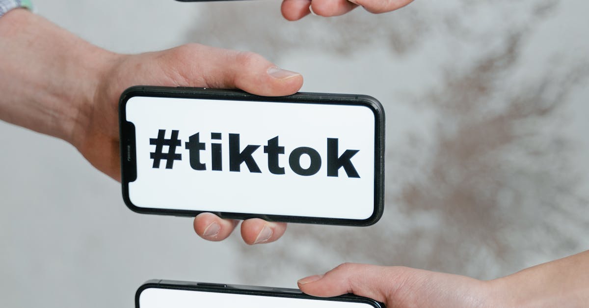 MAI: Peste 160 de conturi TikTok asociate ilegal cu Poliția Română au fost eliminate