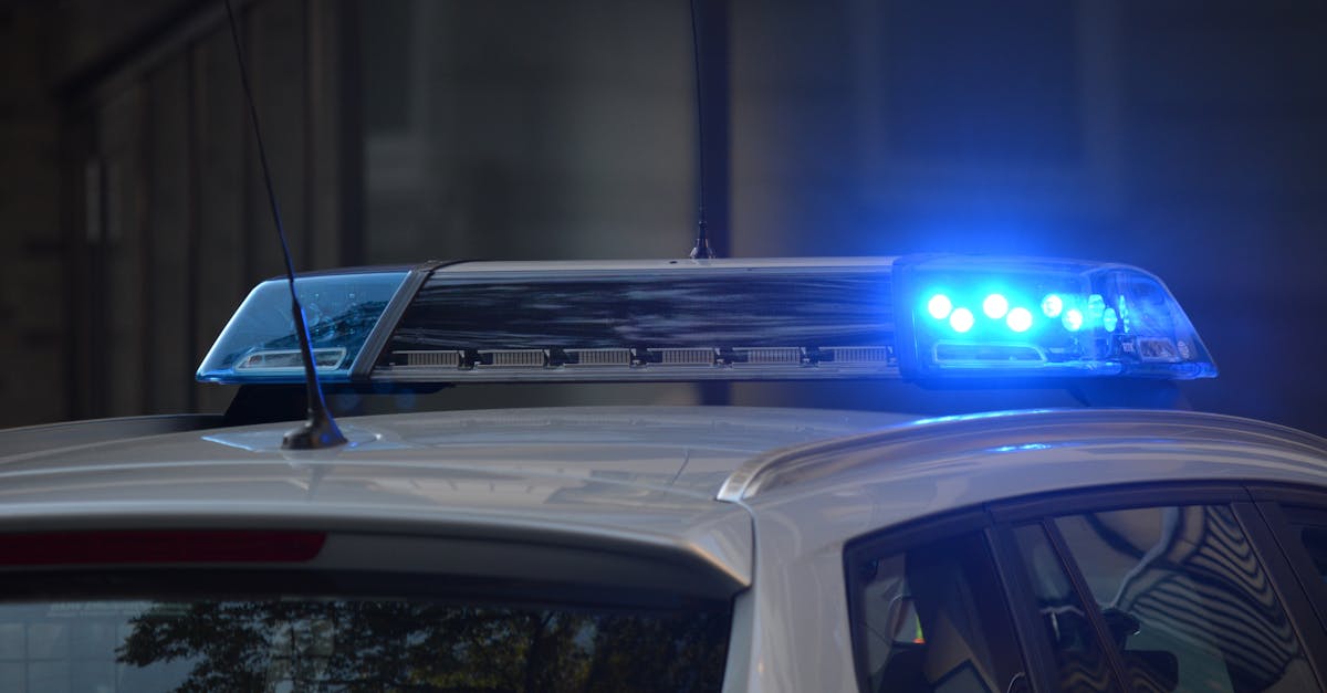 Accident grav în Târgu Jiu: două mașini s-au ciocnit frontal