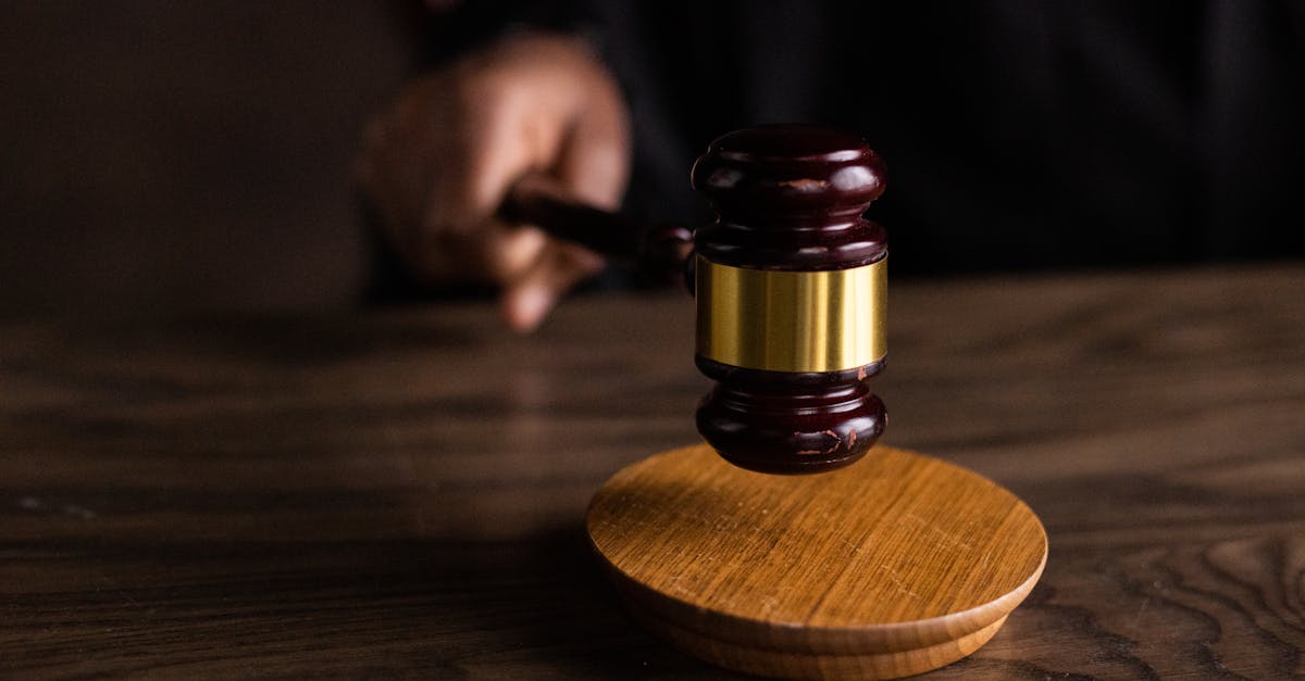 Decizie istorică în România: instanța supremă refuză extrădarea elevului acuzat de amenințări teroriste în SUA