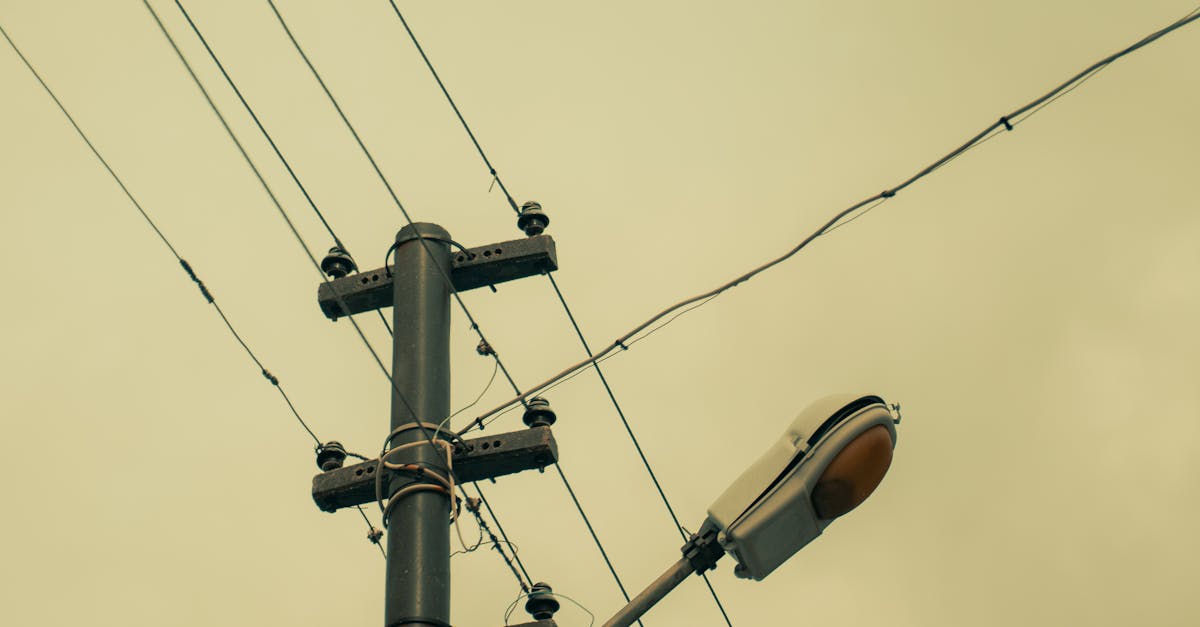 Alimentarea cu energie electrică va fi întreruptă în trei localități din județul Brașov