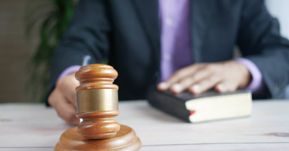 Decizie istorică în Italia: Ambele mame din cuplurile de același sex obțin recunoaștere legală