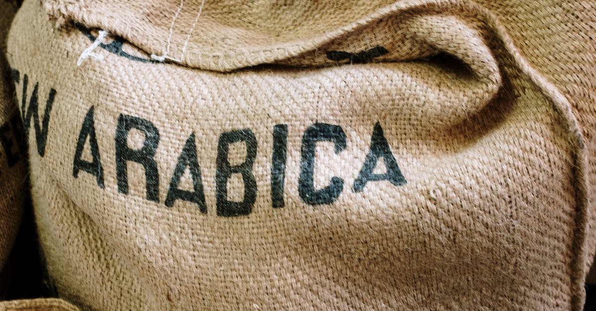 Trump: Nu ne dorim să producem articole textile, ci echipament militar