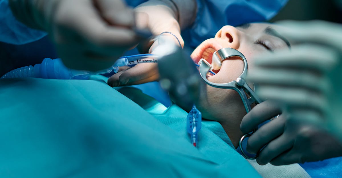 Modalități eficiente de realizare a mai multor tratamente dentare într-o singură ședință