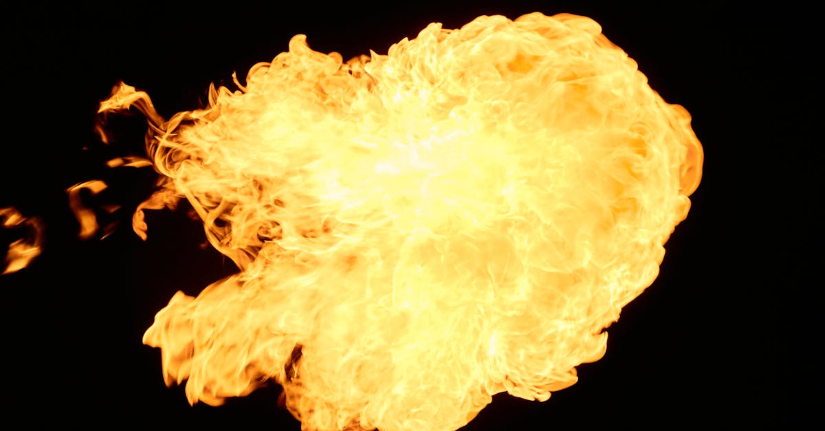 Bărbat din Iași internat după o explozie provocată de o butelie de gaz deschisă