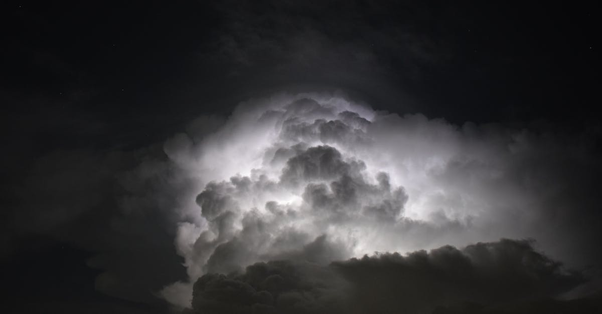 Vremea astăzi, 28 mai. Temperaturile rămân scăzute în jumătatea nord-estică, iar în Bucovina vor fi doar 13-14 grade
