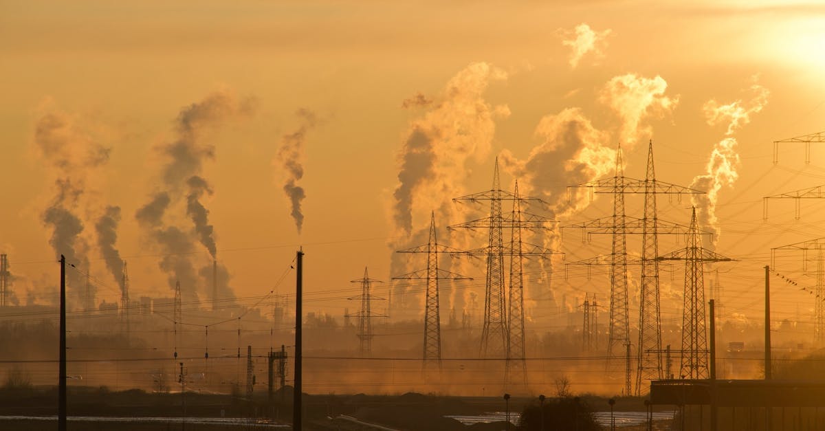 Nor de cenușă asupra Craiovei: termocentrala amendată din nou pentru poluare excesivă