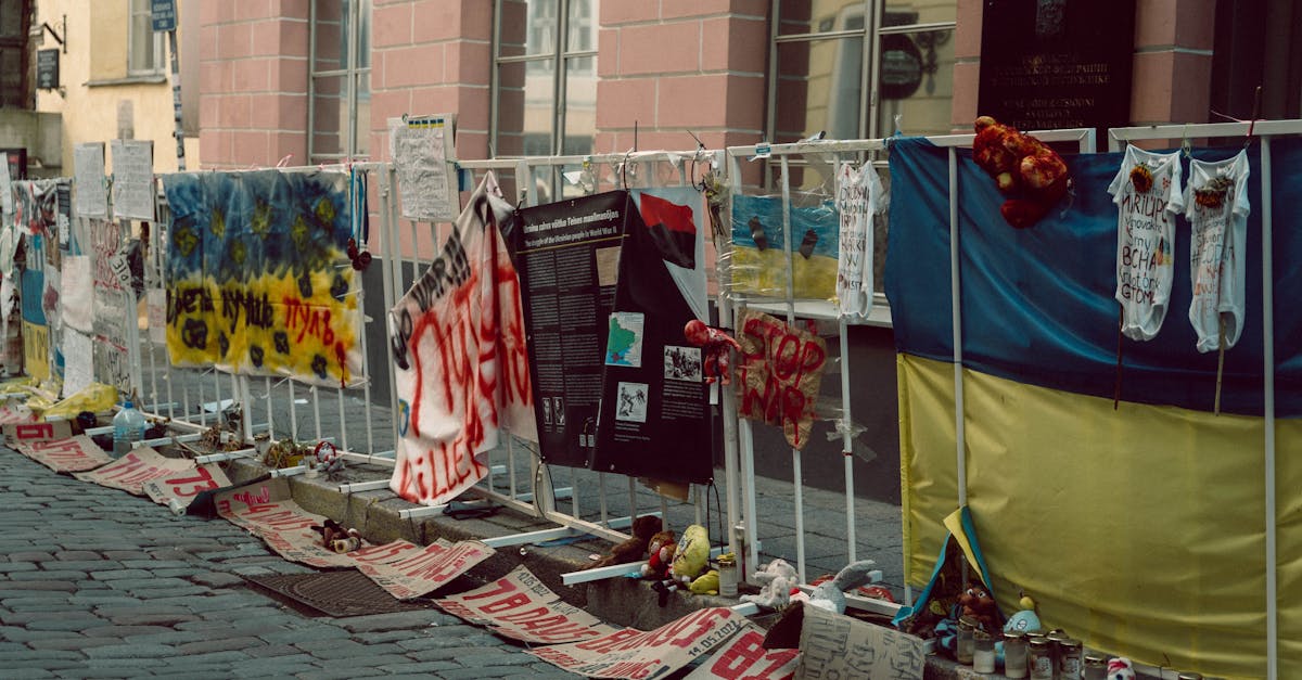 Președintele SUA, dezamăgit de violența Rusiei în Ucraina, avertizează asupra incertitudinii păcii