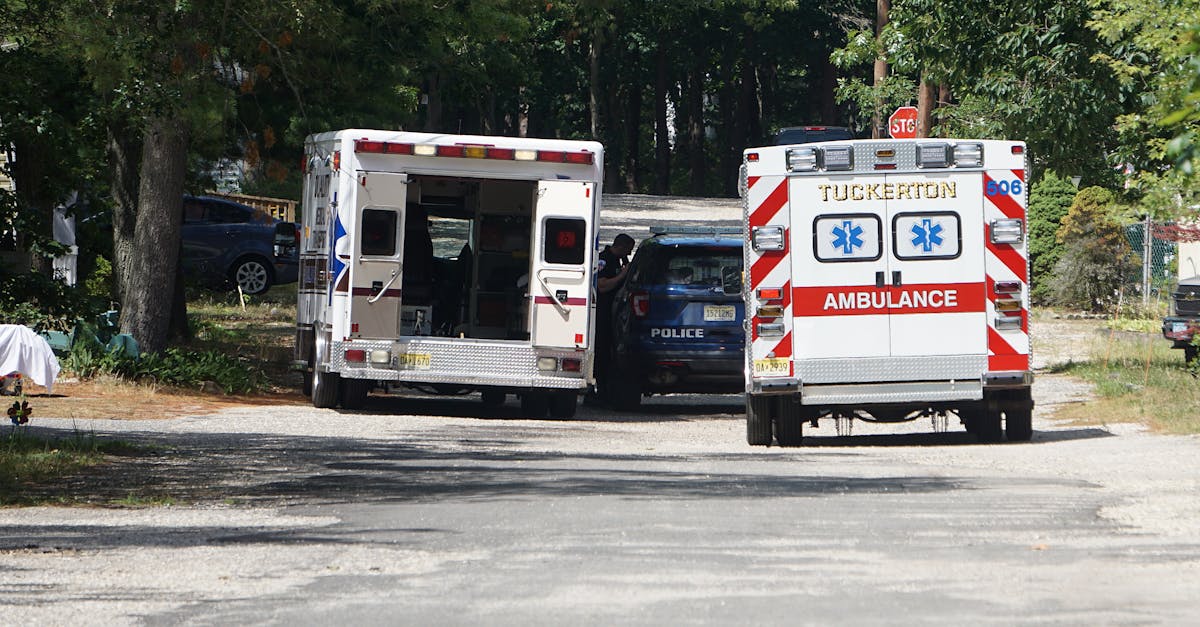 Accident grav în Petroșani: un șofer transportat de urgență la spital
