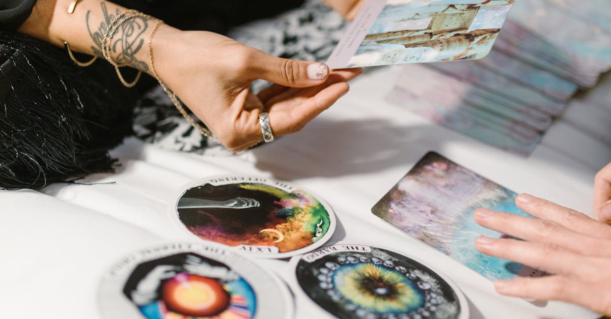 Horoscop săptămânal 2 – 8 iunie 2025: previziuni astrale pentru fiecare zodie în dragoste, carieră și bani