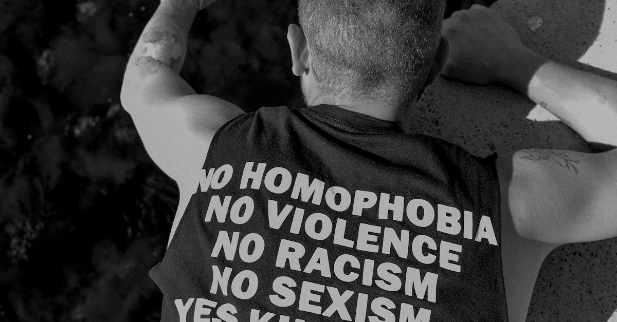 Violențele împotriva comunității LGBTQ+ cresc în Europa, pe fondul retoricii extremei drepte