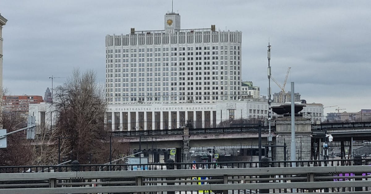 Rusia ar putea fi sever sancționată, la fel și țările care fac comerț cu aceasta. Măsura propune tarife de 500%