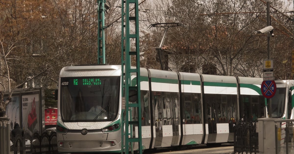 Boc promite un Cluj mai respirabil cu Trenul Metropolitan