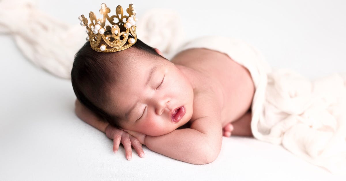 Prințul Harry își dorește schimbarea numelui de familie
