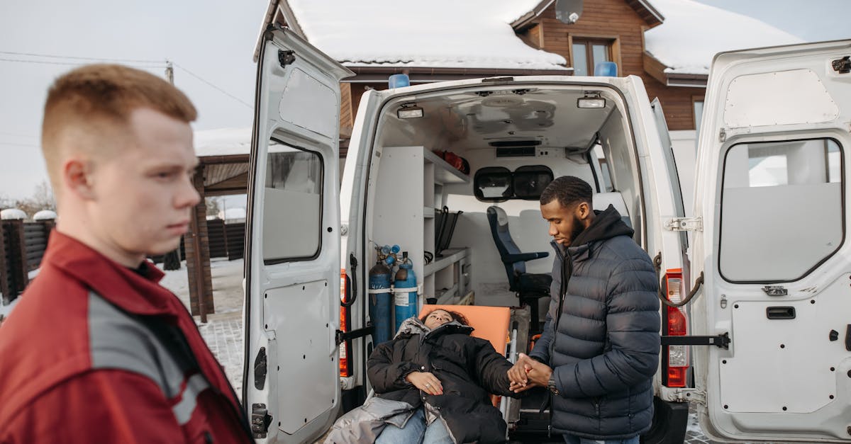 Ambulanța cu pacienta cardiacă a întâmpinat probleme în drum spre spital