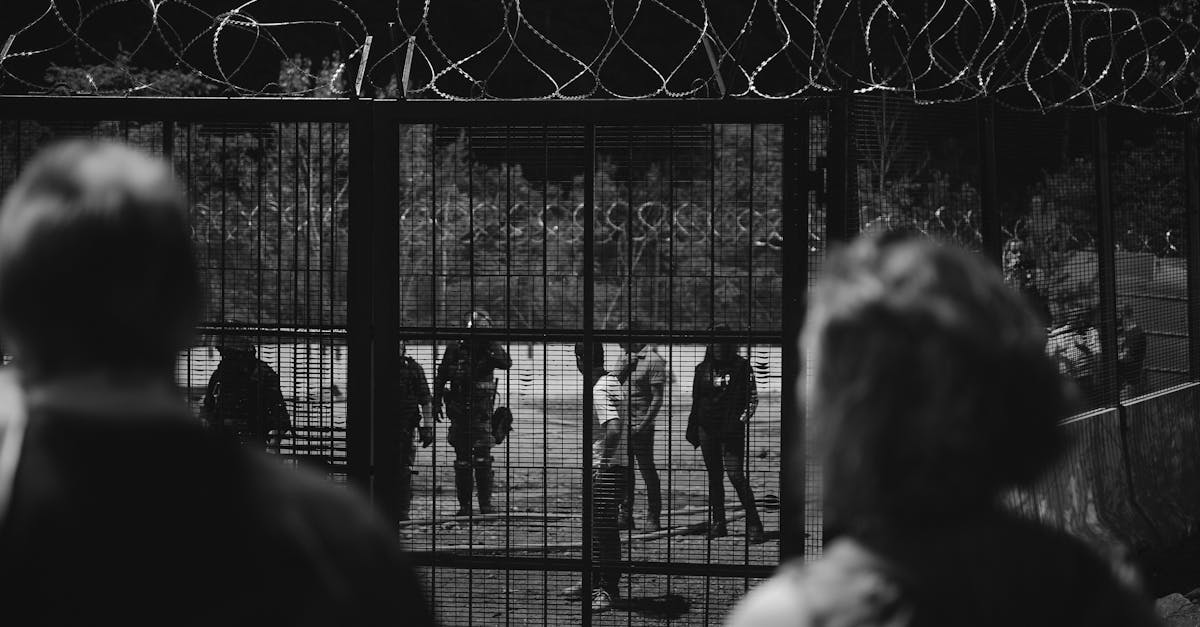 Noua lege din Italia conferă serviciiilor secrete dreptul de a comite infracțiuni fără urmărire penală, în numele securității