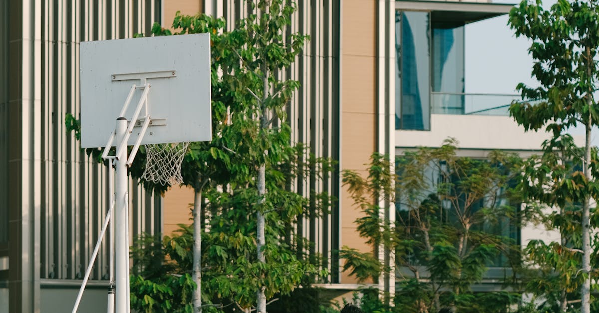 Noua parcare de pe Năsăudului include teren de street ball și zonă de fitness