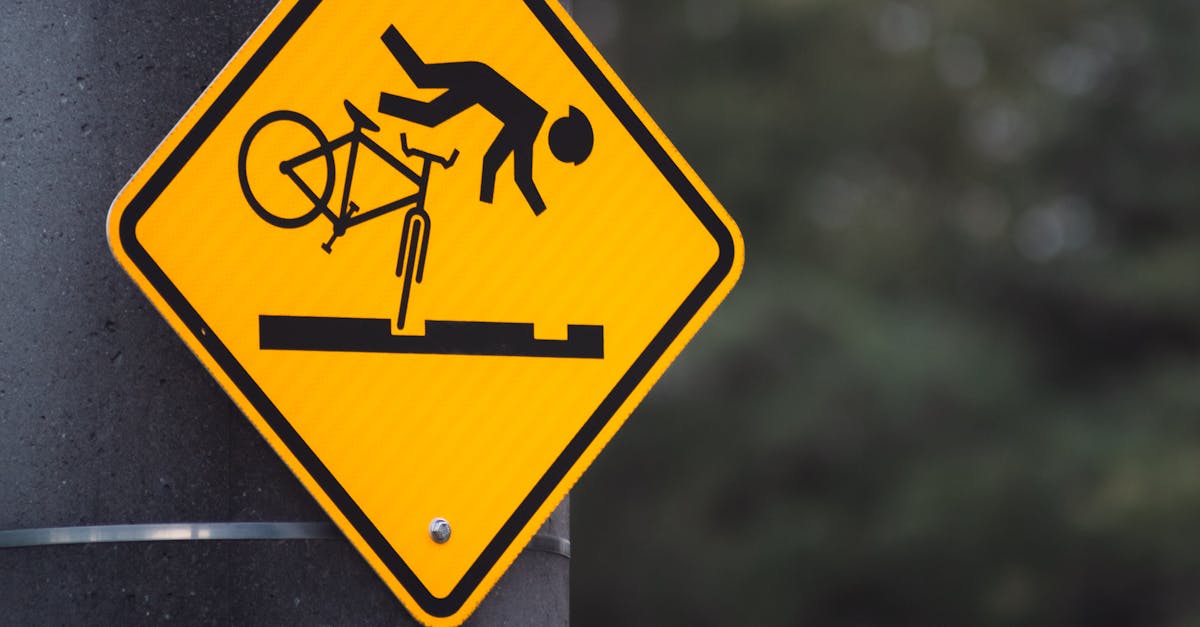 Biciclist accidentat în Arad de o șoferiță nervoasă