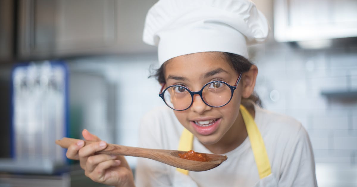 Frații Ionuț, Adrian și Elisa Șutu, mici bucătari de excepție de la Restaurant Colina, impresionează la Istanbul