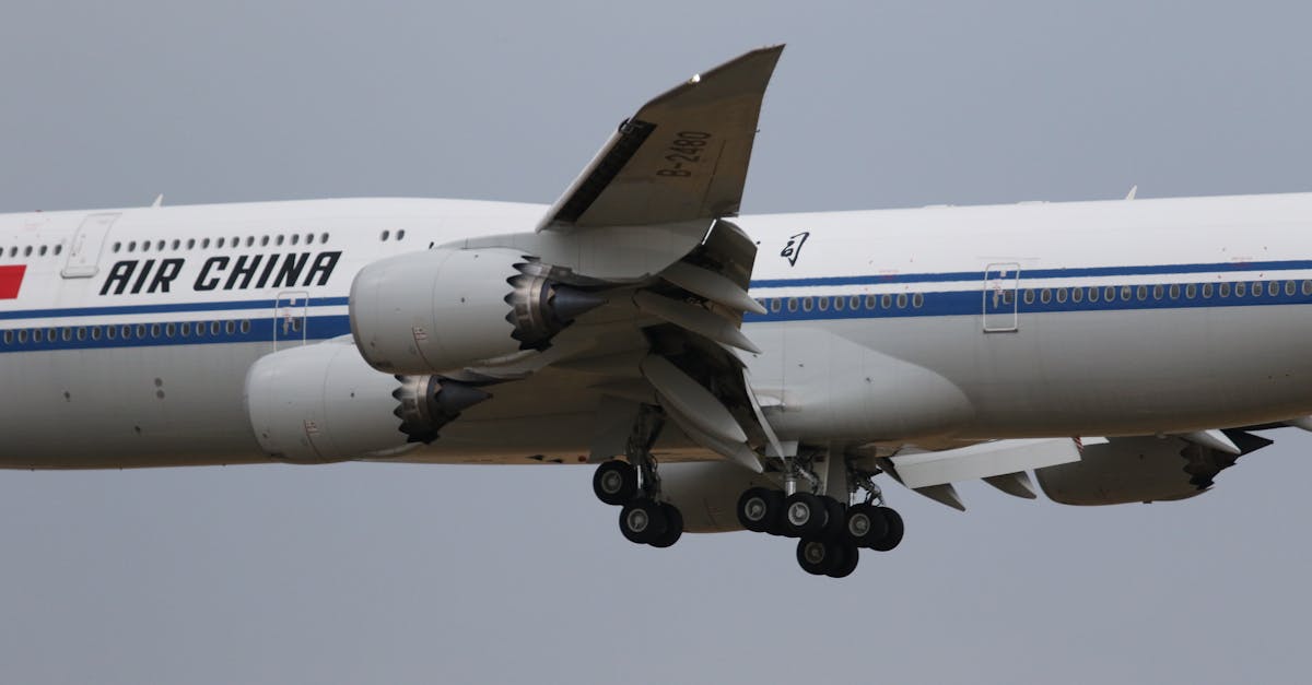 Avion deviat din SUA către Italia din cauza dimensiunilor