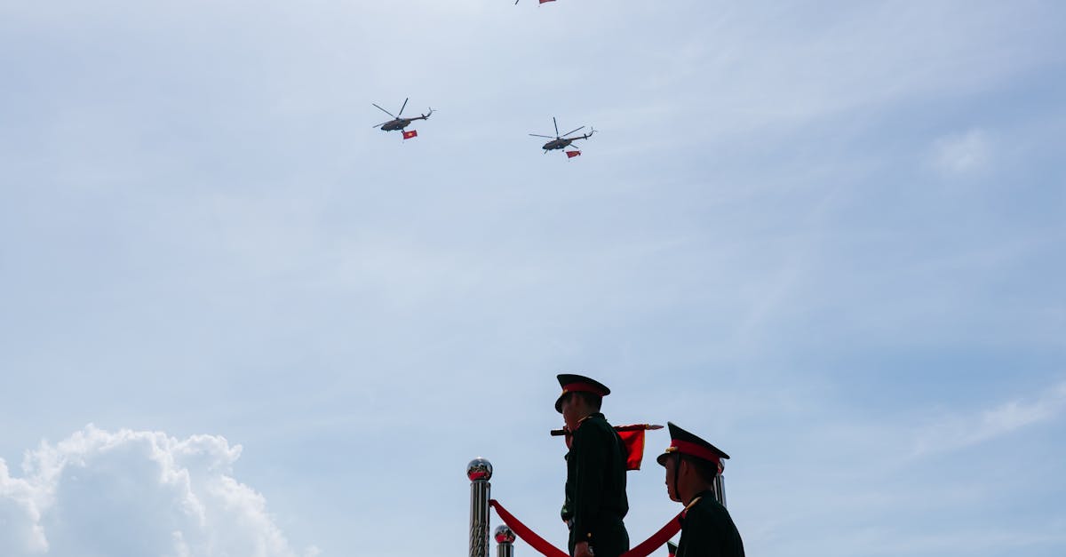 Nicușor Dan ajunge la Sibiu și pleacă spre Cincu cu elicopterul militar