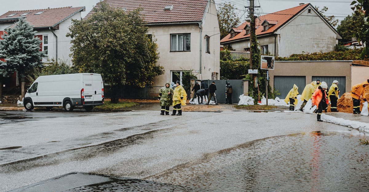 Incident major la Plaza Romania: tavanul s-a desprins în timpul furtunii, ANPC efectuează controale