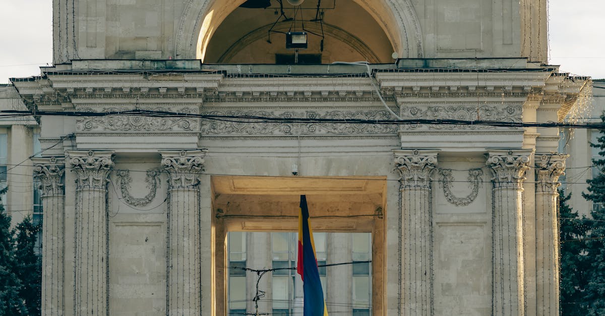 Nicușor Dan își începe mandatul internațional cu o vizită la Chișinău