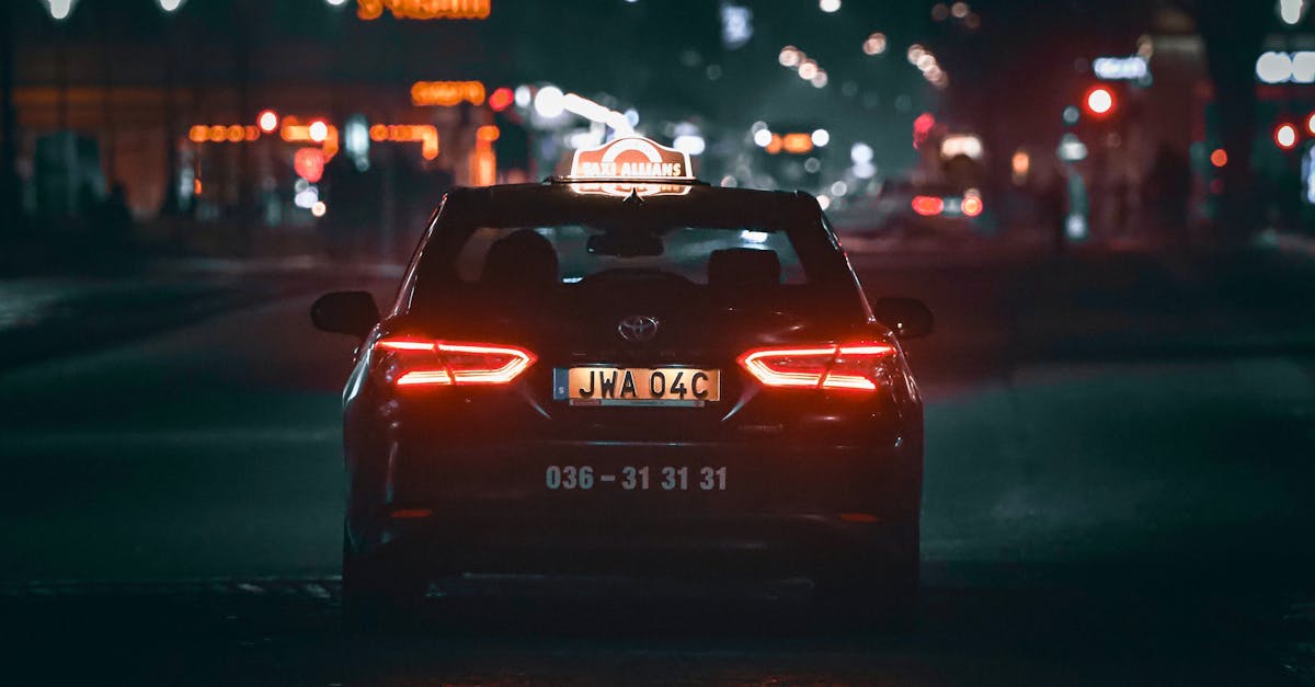 Un taximetrist ieșean condamnat la un an și jumătate de închisoare pentru o noapte de necontrolat